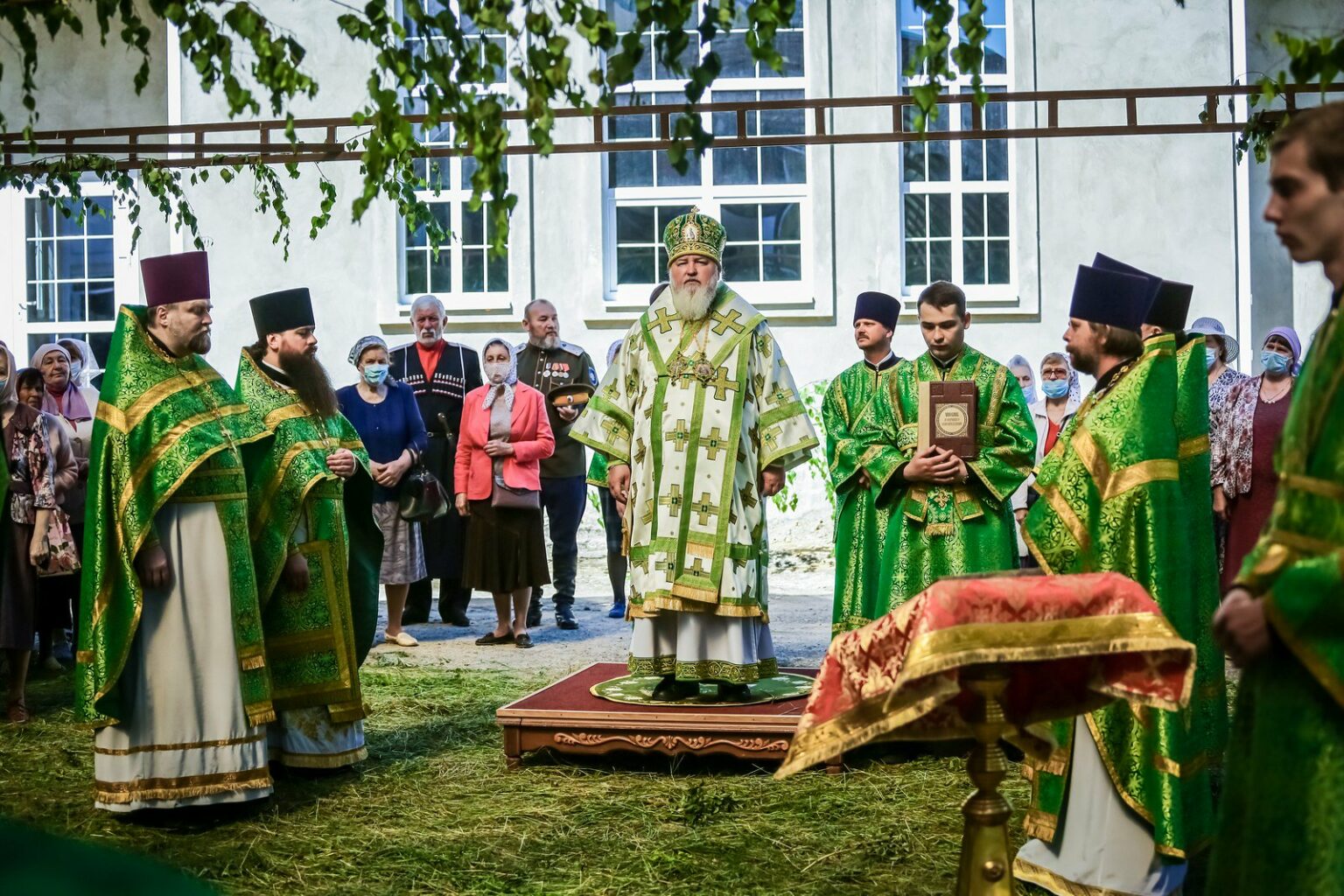 Дух владыки. Храм Андрея Боголюбского Михайловск. Храм Андрея Боголюбского Михайловск Ставропольский край. Духовенство Николо-Боголюбско.