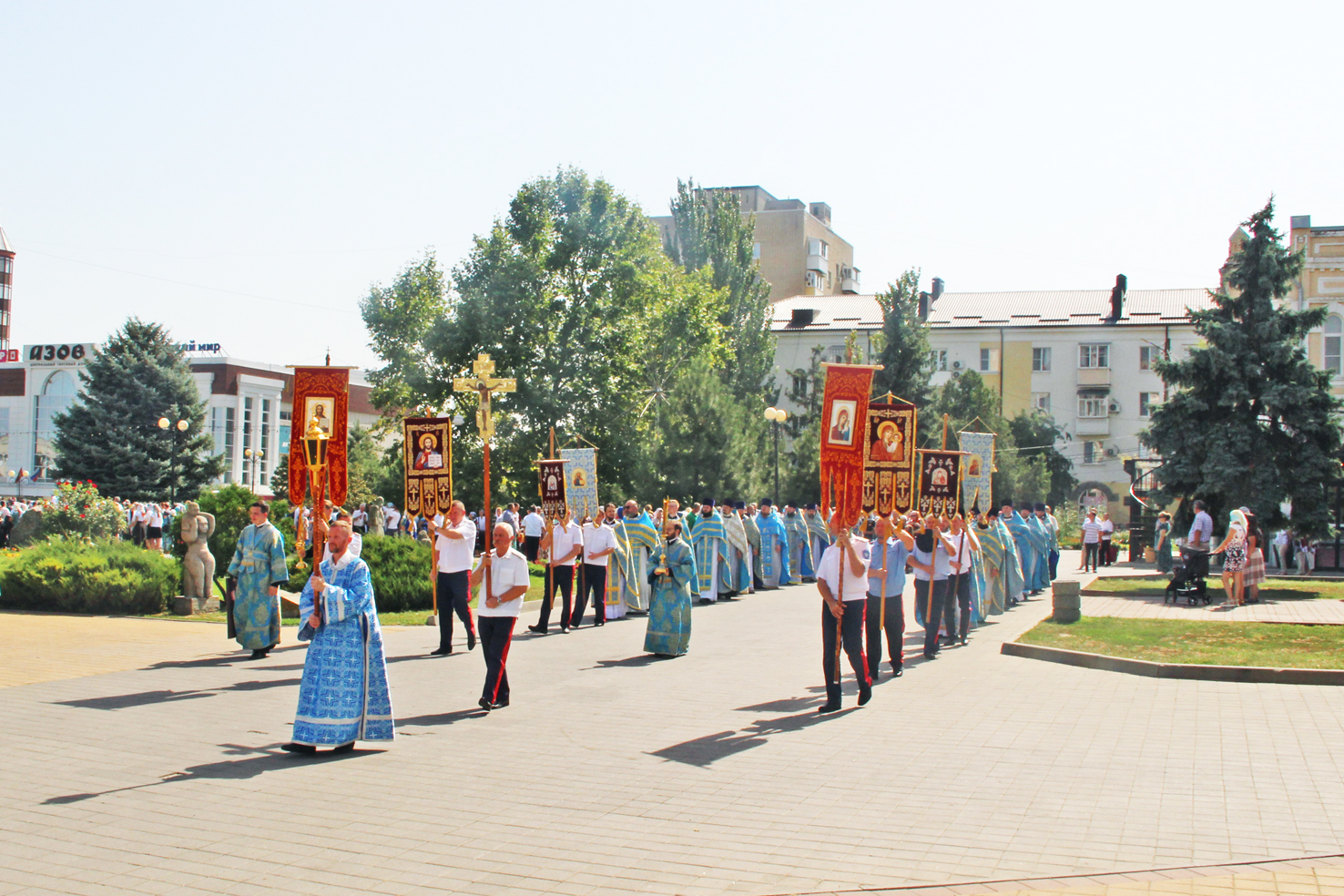 Петровская площадь азов